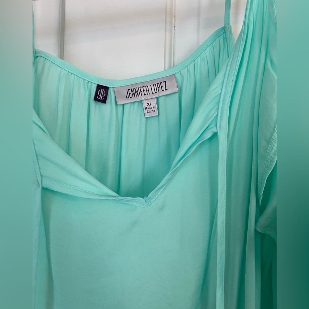 Jennifer Lopez Mint Green Ruffle Top - Picture 3 of 4